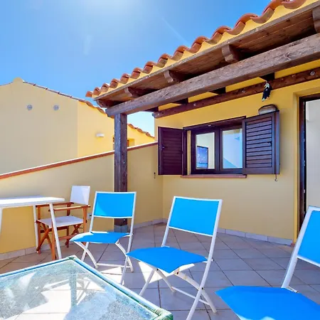 A Le Terrazze Blu Appartement *